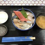 発寒かねしげ鮮魚店 - スペシャル勝手丼