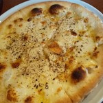 L'OSTERiA - ランチセットのピザ