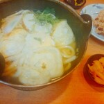 Chikaramochi - ちから鍋うどんとお赤飯✨
