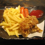 お好み焼き・一銭洋食 福○ - 鶏肉の唐揚げ、ポテト等