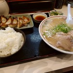 長浜ラーメン一龍亭 - 