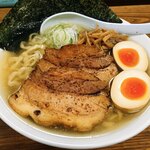 くじら食堂 - 特製醤油ラーメン