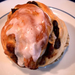 菓子とパン 大楠 - 「アップルレーズンシナモンロール」（165円）