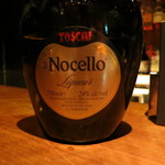ヴァレイ - Nocello    (Liqueur)　ウェルカムドリンクです。