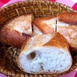 ブラッスリー・グー - 美味しいバケット　お替りOK！