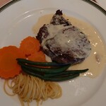 味のレストラン えびすや 幸町店 - ホワイトソース仕立てのヒレステーキは絶品