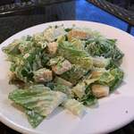 T.G.I. Friday's - このシーザーサラダもチーズたっぷり！