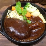 芳味亭 - ハンバーグステーキと黒毛和牛のビーフスチュー