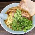 熊王ラーメン - しょうゆ(650円)＋チャーシュー１枚(100円)