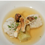 International cuisine subzero - 浜松産鱧のコンソメスープ 松茸添え、柚子の香りと共に