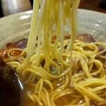 麺や 桜風 - バラ肉チャーシュー麺 塩 麺アップ(2019年12月1日)