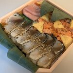 三新軒 - 塩〆鯖と鮭の焼漬　押し競寿司（1,100円）2019.11