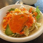Katomanzu Kicchin - セットのサラダ