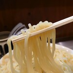 大阪大勝軒 - 太めでコシが有ります