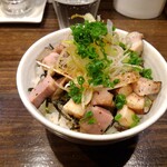 櫻井中華そば店 - 炙りチャーシュー丼