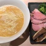 麺屋一燈 - 微白湯そば