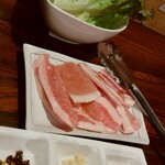 Butafuku - ”県産豚”サムギョプサルセット