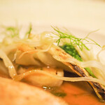 ベージュ アラン・デュカス 東京 - 