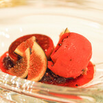 ベージュ アラン・デュカス 東京 - 