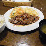 生姜焼き定食880円