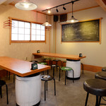 大衆酒場エエジャナイカ - テーブル