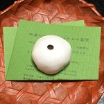 山ばな平八茶屋 - 麦とろ饅頭