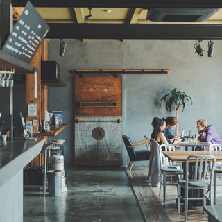 toe BAR & RESTAURANT_2