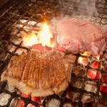 【炭火焼】　厚切り牛タン ステーキ