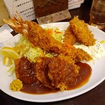 とんかつ ひろ喜 - 冬季限定のカキミックス定食