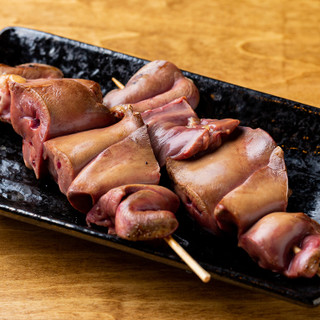 Yakitori, where you can enjoy rich white liver, and the limited chicken menu are also exquisite ◎