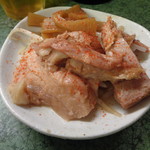 ラーメン二郎 - 豚、メンマ、もやし、前はたまご半分もついてきたが...