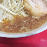 ラーメン二郎 - スープ