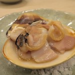 Yushima Onnazaka Kinoshita - 鹿島産の焼きハマグリは熱々　大きいんですとても