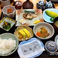 日本料理 吉備膳 - 2012.3.17(土)和定食  入口には2310円とあります。宿泊客は朝食付きですが、同じかは不明です。f^_^;)