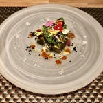 ARMONICO - 5年ものの黒アワビの肝和え 春菊のサラダ仕立て 海老の殻の出汁