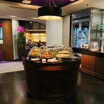 Royal Silk Lounge - こじんまり可愛らしい作りのブッフェエリア