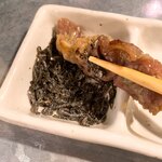 昭和大衆ホルモン - 【2019年11月】塩昆布で食べるのもオモシロイ。