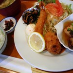 洋食の店ITADAKI - 日替わりランチ