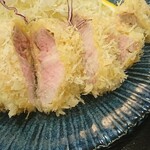 Tonkatsu Hibiki - 特上ロースカツ定食 1500円(税込)