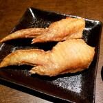 sapporotebasakiizakayatebakuma - チーズ手羽先 1本280円