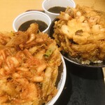 Sanchi Chokusou Ichiba - 海鮮かき揚げ丼と海老かき揚げ丼