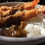 お食事処 マルショウ - ルーはニンニクが隠し味に使われてます♪