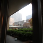 キュイジーヌ[s] ミッシェル・トロワグロ - 外の景色、来年はオリンピックですね。