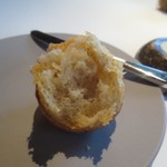 キュイジーヌ[s] ミッシェル・トロワグロ - バサバサのブリオッシュ