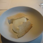 キュイジーヌ[s] ミッシェル・トロワグロ - ヤギのアイスクリーム