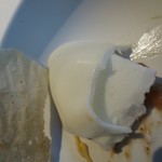 キュイジーヌ[s] ミッシェル・トロワグロ - ヤギのアイスクリームの構造