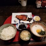 旬菜魚 いなだ - ぶり照焼き定食＋月見とろろ