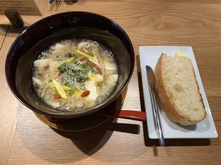 Restaurant&Cafe BRENZA - 和風出汁のキヌアと豆腐のお粥仕立て