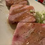 ホルモン・焼肉　8 hachi  - 