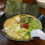 博多ラーメン とんこつ家 - とんこつ家 かく 780円